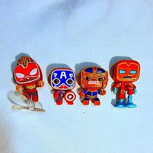 Funko Bitty Pop 2022 Calendar Gingerbread Captain America Marvel Thanos Iron Man